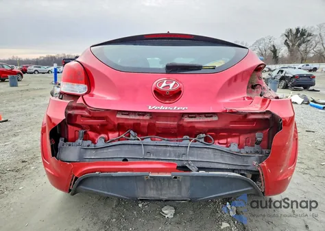 2017 Hyundai Veloster z USA, uszkodzony, nr VIN KMHTC6AD7HU322465